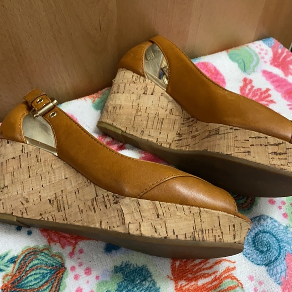 Michael Kors authentic Summer dress shoes - Picture 2 of 2
